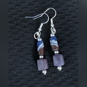 Vintage glass & stone beads w/ silver spacers crafted into these fun earrings ❗️